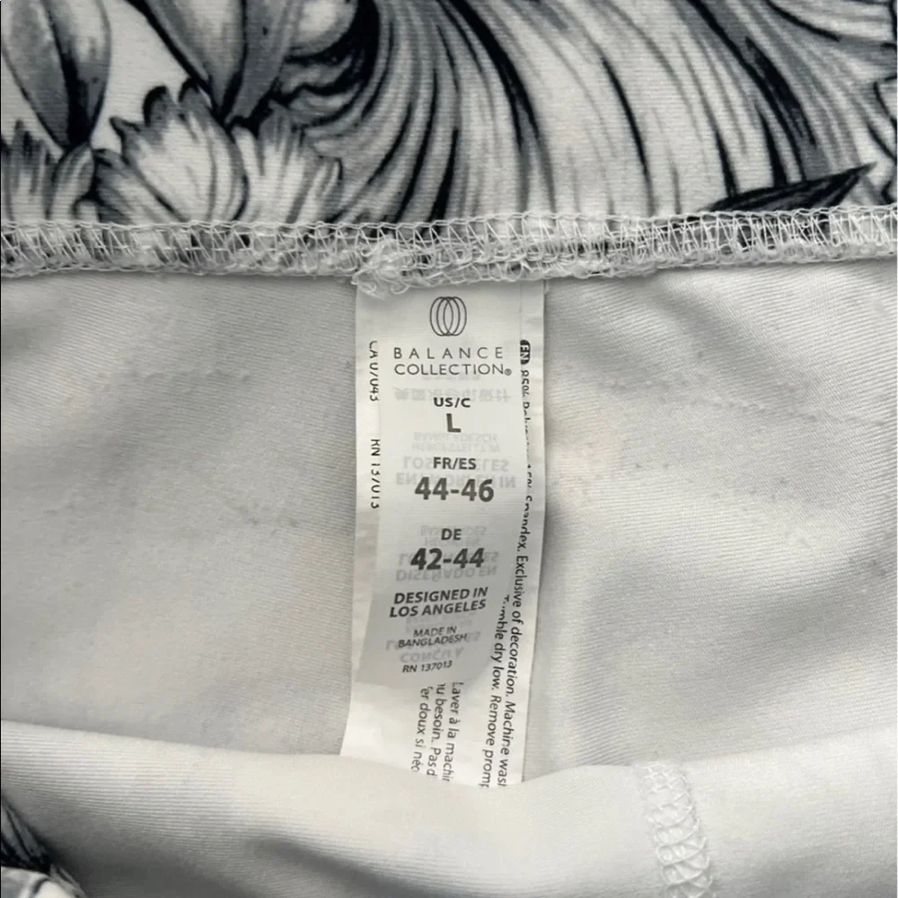 Like new 🖤🤍 Balance Collection black & white leggings Size L - Picture 12 of 12